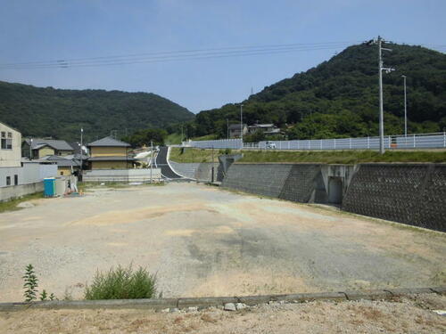 香川県高松市鶴市町