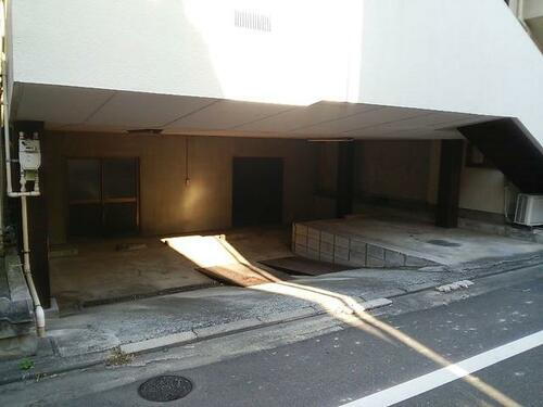 小池駐車場