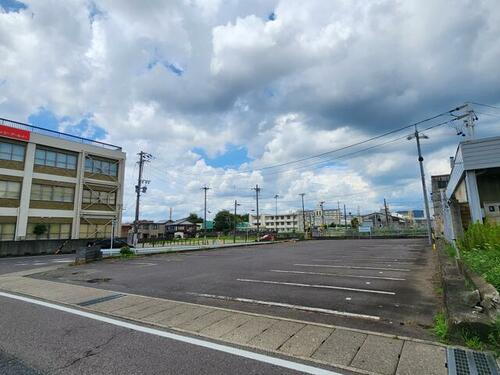 三柿野１丁目ガレージ（Ｐ１５５）