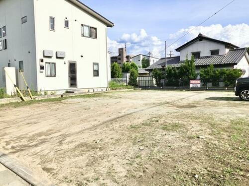 石和町山崎駐車場