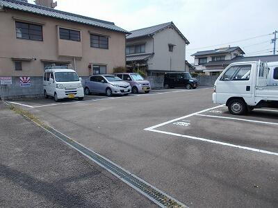 枝松４丁目野本駐車場