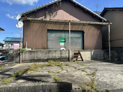 幡野町　倉庫