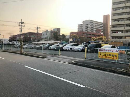 青木モータープール