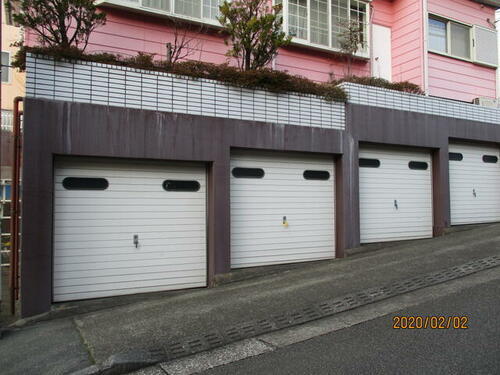 東京都多摩市永山２丁目