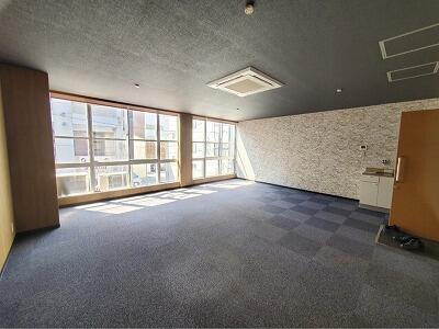 香川県高松市瓦町２丁目