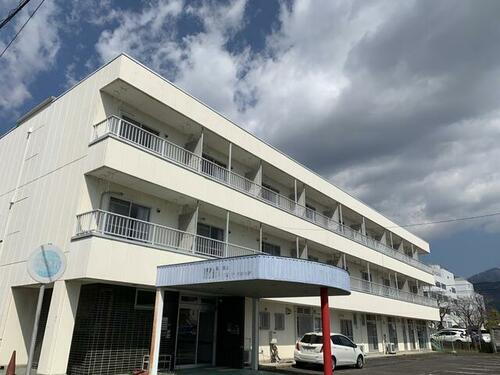 神奈川県秦野市堀川