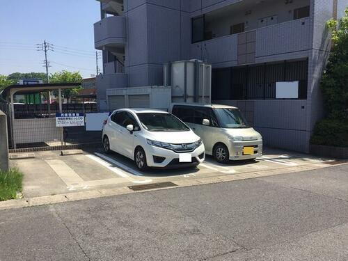 ＦＫエスポワールパンシオン駐車場