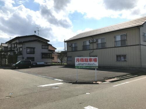 春日山２駐車場