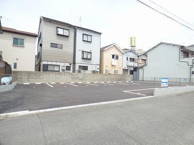伊加賀寿町第４駐車場
