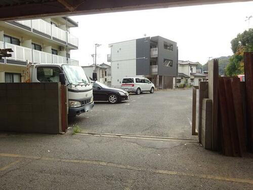 むらやまビル駐車場