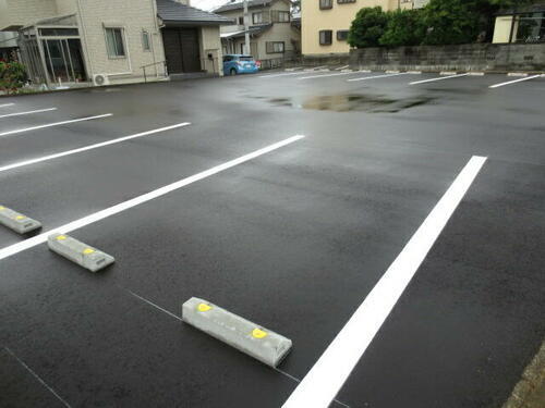 原新田駐車場