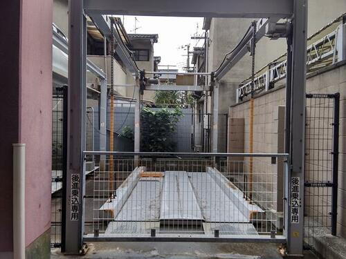 ＦＫクラウンハイム西田辺駐車場