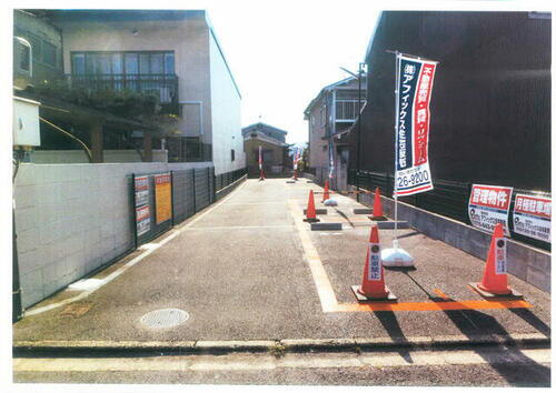 新町ガレージ