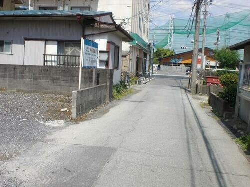 三重県津市栗真町屋町