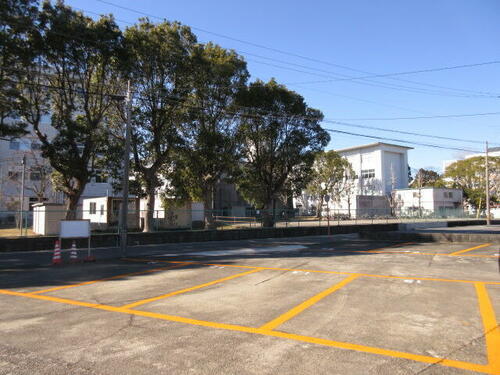三重県津市栗真町屋町