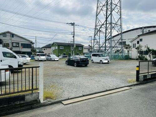 並木町窪寺駐車場