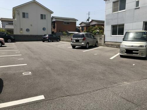 木太町中村駐車場