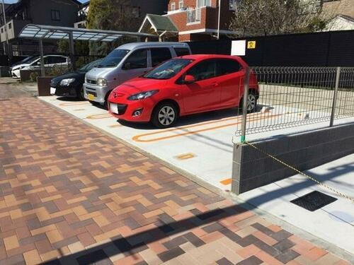 北区柳原３丁目加藤月極駐車場