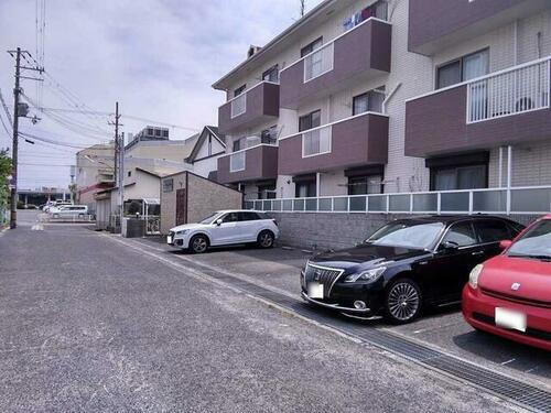 グレイス西取石駐車場