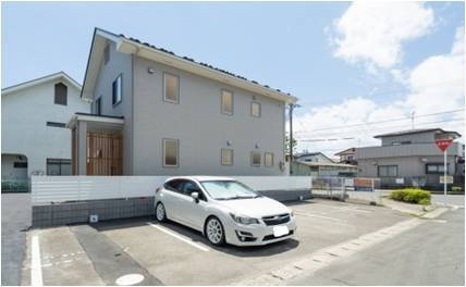 白鳥２丁目駐車場