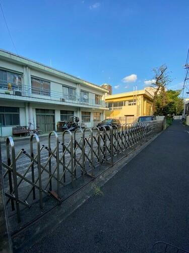 東京都新宿区西早稲田３丁目