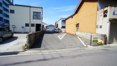 香川県丸亀市西平山町