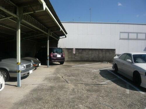 牛巻町駐車場（青空）