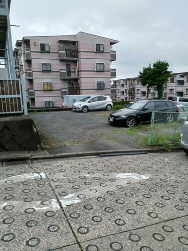 神奈川県横浜市保土ケ谷区藤塚町