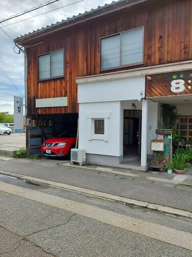 富山県高岡市丸の内