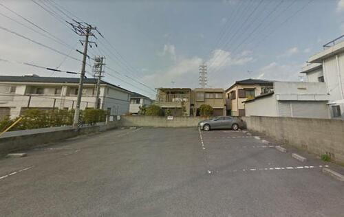 漆原駐車場