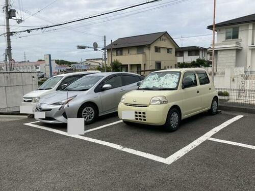 光明台モータープール