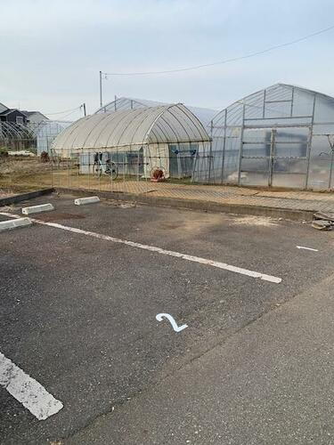 前貝塚町駐車場