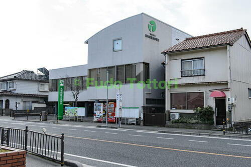  相生町バス停に隣接した事務所です。