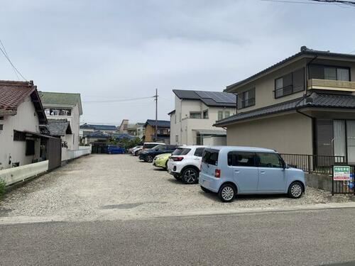 堀尾駐車場ＮＯ．１８．１９