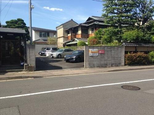 北園ガレージ