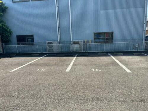 ＦＫフェニックス宝駐車場
