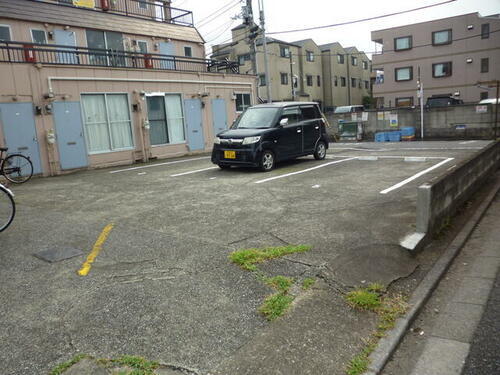 川部コーポ駐車場