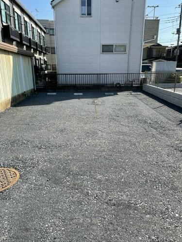 稲城長沼駅南側パーキング（５ｍ超えの乗用車・準中型車可）