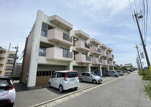 愛知県碧南市築山町３丁目