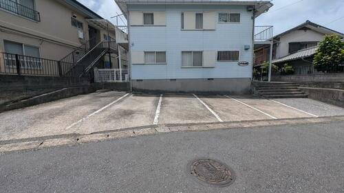 ニューハイム駐車場