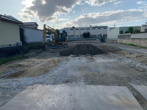 伊丹豊中トラック駐車場