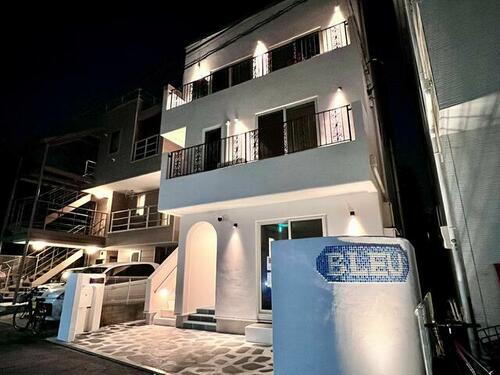 グランブルー鵠沼松が岡１階店舗