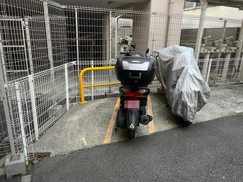 神田神保町１丁目バイク駐車場