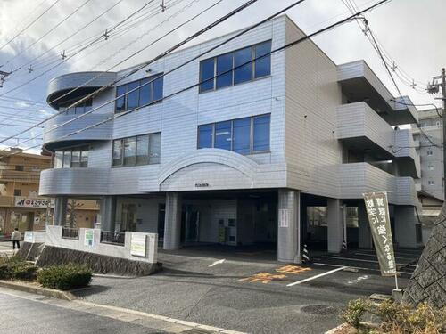 広島県東広島市西条中央３丁目