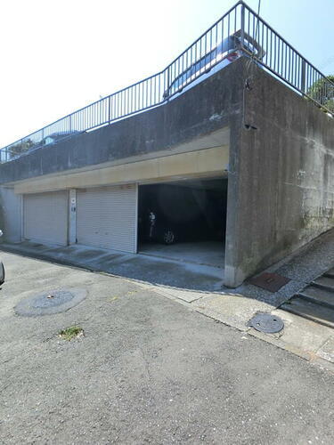 神奈川県横須賀市上町４丁目