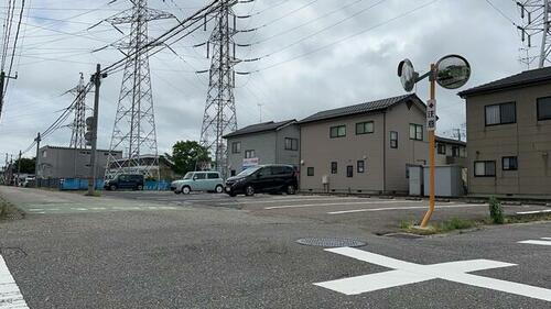 牡丹山１丁目駐車場