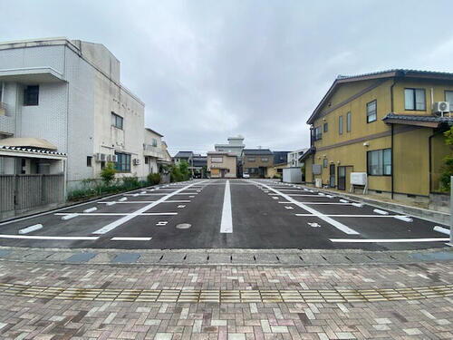 東町月極駐車場