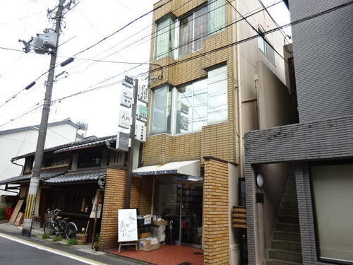京都府京都市中京区東椹木町