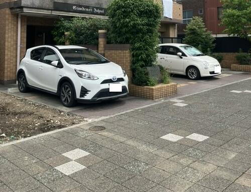 ＦＫグランメール城西駐車場