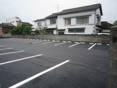 北荒神町駐車場